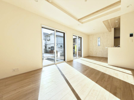 rO 났ƏΊ炪W܂AS܂郊rO