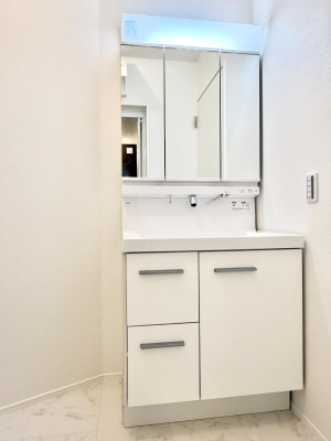 ʑEʏ 邢ʏ͖̎yłႢł