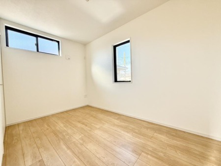 �Q�� ���������̔z�u��ʋC���̗ǂ��݌v�ŕ����̋�C�������炸�A��ɐV�N�ȋ�C������܂�