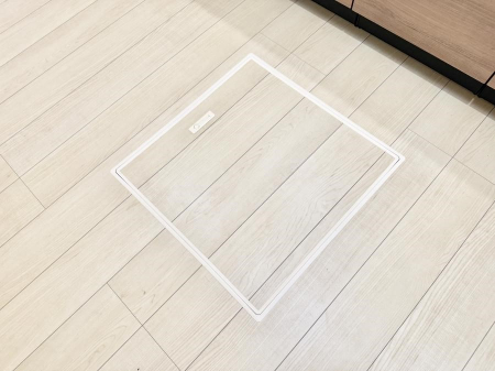 ̑ ݔBꂽ[Xy[XŉƑŜXbL