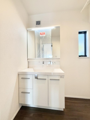 ʑEʏ 邢ʏ͖̎yłႢł