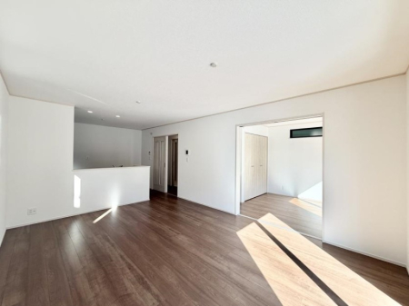 rO 났ƏΊ炪W܂AS܂郊rO