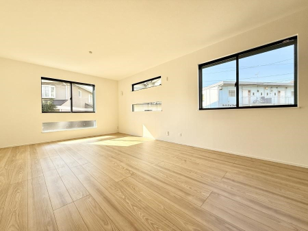 ���̑����� �������Ƒ��̏Ί炪���ӂ��A���났�̋��