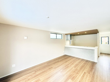 ���r���O �����������������Ɠ��ʂɂ���A�e���̋��