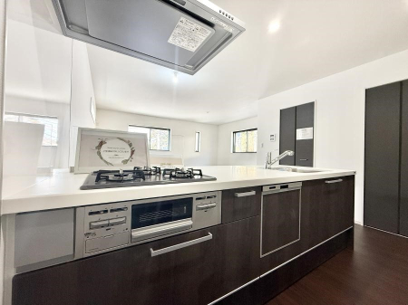 �L�b�`�� �������V���v���Ŕ������S�n�悢���Ԃ𐶂ރL�b�`�����