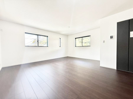 ���̑����� �������Ƒ��̏Ί炪���ӂ��A���났�̋��