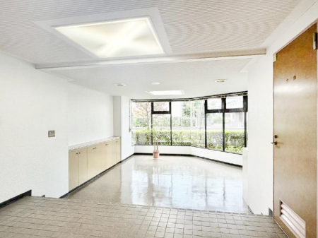 GgX OρA邽тɈS^ĂAJɊǗꂽL