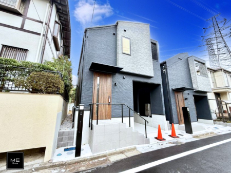 nOώʐ^ OρV炵n܂ꏊŁAƑJ[߂