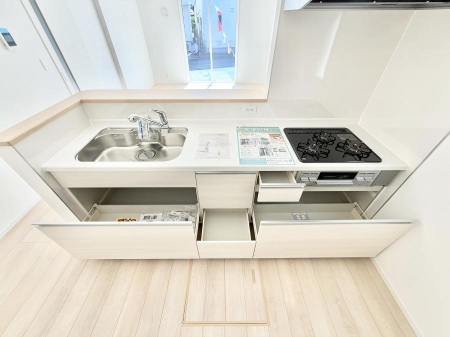 �L�b�`�� �����������������Ɗy�����Ȃ�A���K�ȃL�b�`�����