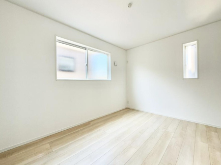 �Q�� ���������̔z�u��ʋC���̗ǂ��݌v�ŕ����̋�C�������炸�A��ɐV�N�ȋ�C������܂�