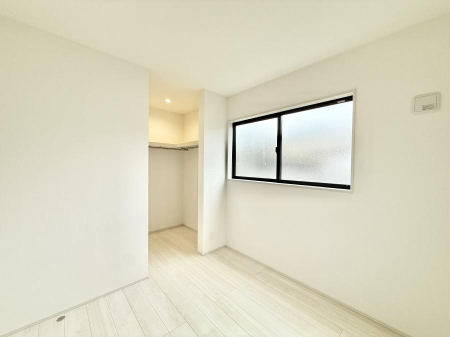 �q������ �������v���C�x�[�g��ԂƂ��ĐÂ��ŗ�������������񋟂��Ă���܂�