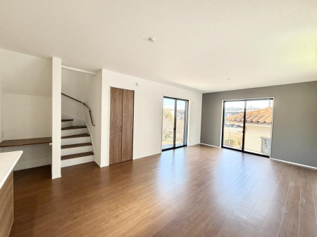 ���̑����� �������Ƒ��̏Ί炪���ӂ��A���났�̋��