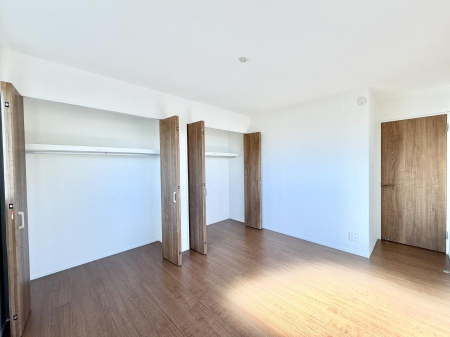 �q������ �������v���C�x�[�g��ԂƂ��ĐÂ��ŗ�������������񋟂��Ă���܂�