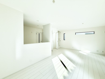 ���r���O �����������������Ɠ��ʂɂ���A�e���̋��