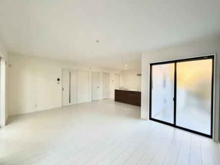 ���̑����� �������Ƒ��̏Ί炪���ӂ��A���났�̋��