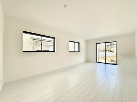 ���̑����� �������Ƒ��̏Ί炪���ӂ��A���났�̋��