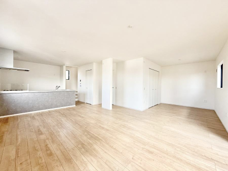 ���r���O ���������R�Ɖ�b�����܂��A�S�n�悢�ЂƂƂ�