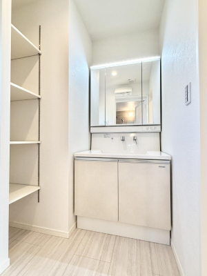 ʑEʏ Ƒ݂Ȃg₷zuł