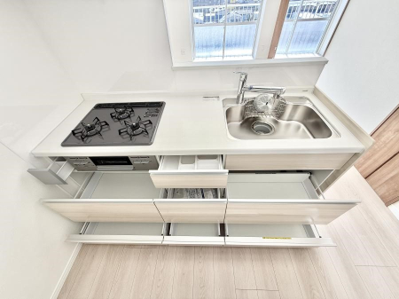 �L�b�`�� �����������������Ɗy�����Ȃ�A���K�ȃL�b�`�����