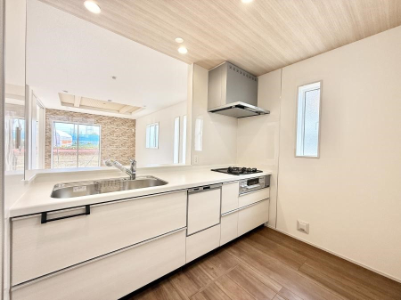 �L�b�`�� ���������y���݂ƐH�ׂ�K����͂���L�b�`��