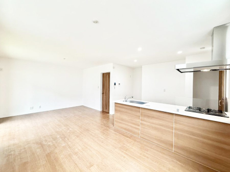 ���r���O ���������R�Ɖ�b�����܂��A�S�n�悢�ЂƂƂ�