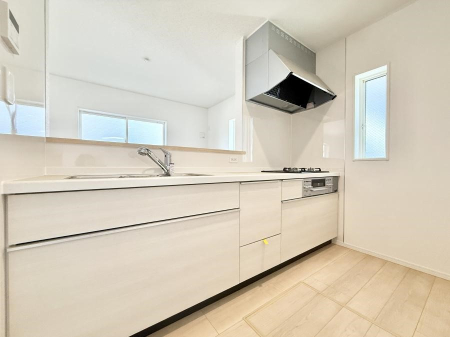 �L�b�`�� �������V���v���Ŕ������S�n�悢���Ԃ𐶂ރL�b�`�����