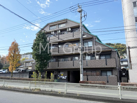 nOώʐ^ OρV炵n܂ꏊŁAƑJ[߂