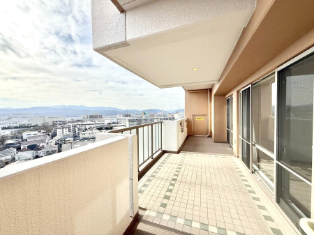 �o���R�j�[ ������ ��𒭂߂Ȃ���A�ق��ƈꑧ������ʂȋ��