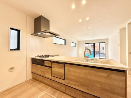 �L�b�`�� ���������y���݂ƐH�ׂ�K����͂���L�b�`��