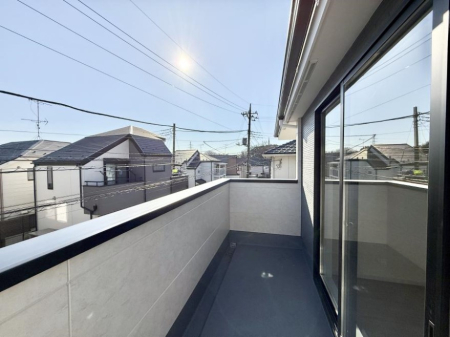 �o���R�j�[ ������ �G�߂̈ڂ낢����������J���I�ȋ�Ԃł�