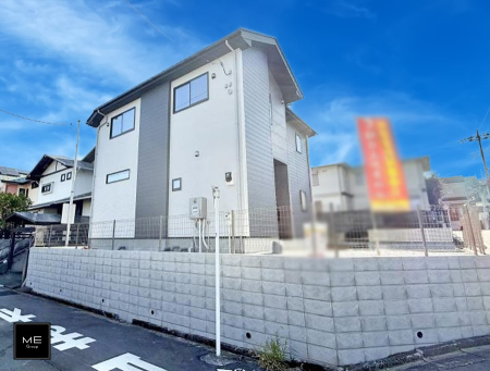 nOώʐ^ OρV炵n܂ꏊŁAƑJ[߂