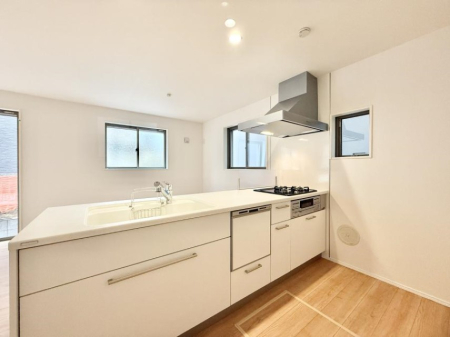 Lb` ƑƂȂAR~jP[V̏