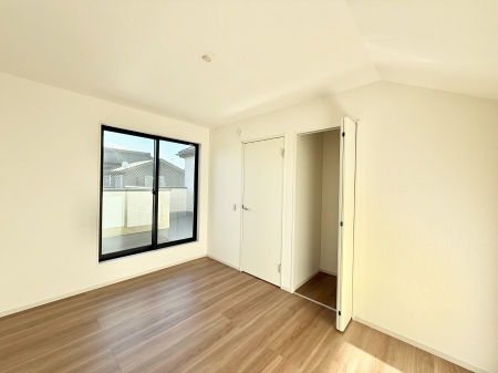 �Q�� ���������̔z�u��ʋC���̗ǂ��݌v�ŕ����̋�C�������炸�A��ɐV�N�ȋ�C������܂�