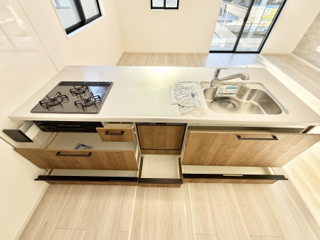 �L�b�`�� �������Ƒ����J��[�߂�A������̂���L�b�`��