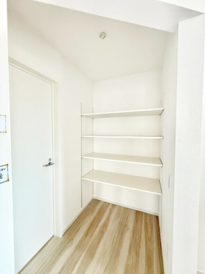 ���[ �������L�b�`���ɂ͐H�i�����ɂƂĂ��֗��ȃp���g���[����