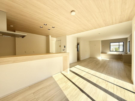 rO 났ƏΊ炪W܂AS܂郊rO