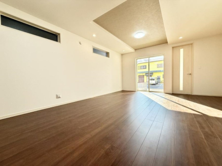 ���r���O ���������C�ɓ���̏ꏊ�ŁA�̂�т�Ƃ������Ԃ�