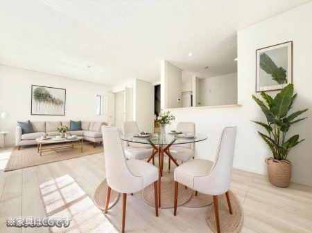 ���r���O ���������R�Ɖ�b�����܂��A�S�n�悢�ЂƂƂ�