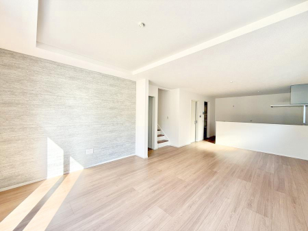 ���r���O ���������났�ƏΊ炪�W�܂�A�S���܂郊�r���O