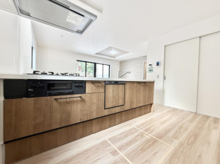 �L�b�`�� �����������������Ɗy�����Ȃ�A���K�ȃL�b�`�����