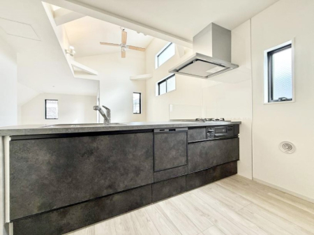 �L�b�`�� ���������������̖��@��������A���ʂȃL�b�`��