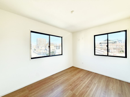 �q������ �������v���C�x�[�g��ԂƂ��ĐÂ��ŗ�������������񋟂��Ă���܂�