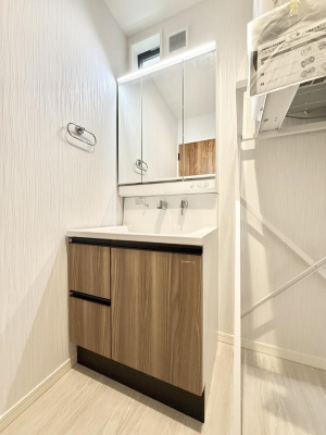 ʑEʏ 邢ʏ͖̎yłႢł