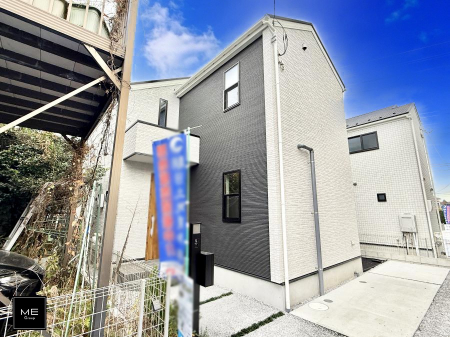 nOώʐ^ OρV炵n܂ꏊŁAƑJ[߂