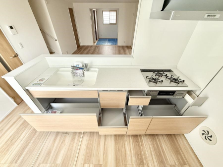 �L�b�`�� �������Ƒ����J��[�߂�A������̂���L�b�`��