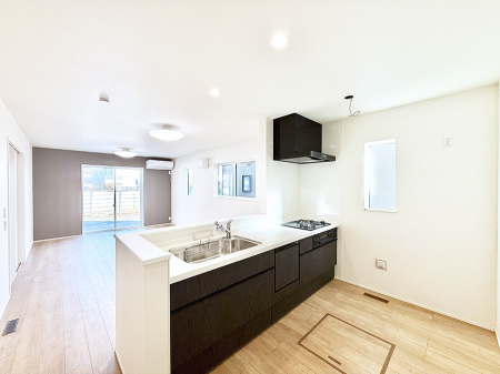 �L�b�`�� ���������y���݂ƐH�ׂ�K����͂���L�b�`��