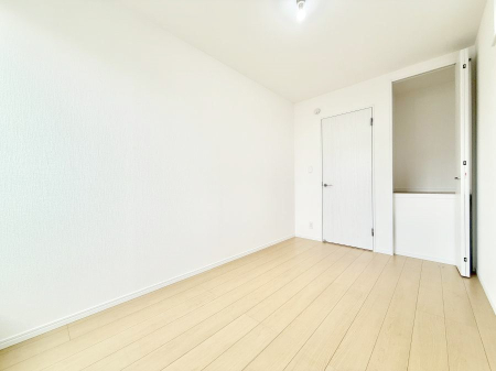 �q������ �������v���C�x�[�g��ԂƂ��ĐÂ��ŗ�������������񋟂��Ă���܂�