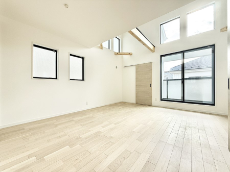 ���r���O ���������R�Ɖ�b�����܂��A�S�n�悢�ЂƂƂ�