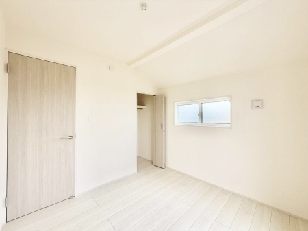 �q������ ����