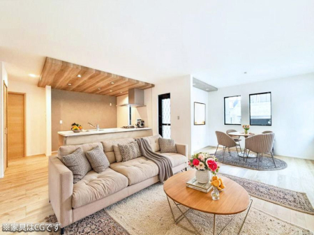 ���r���O ���������났�ƏΊ炪�W�܂�A�S���܂郊�r���O